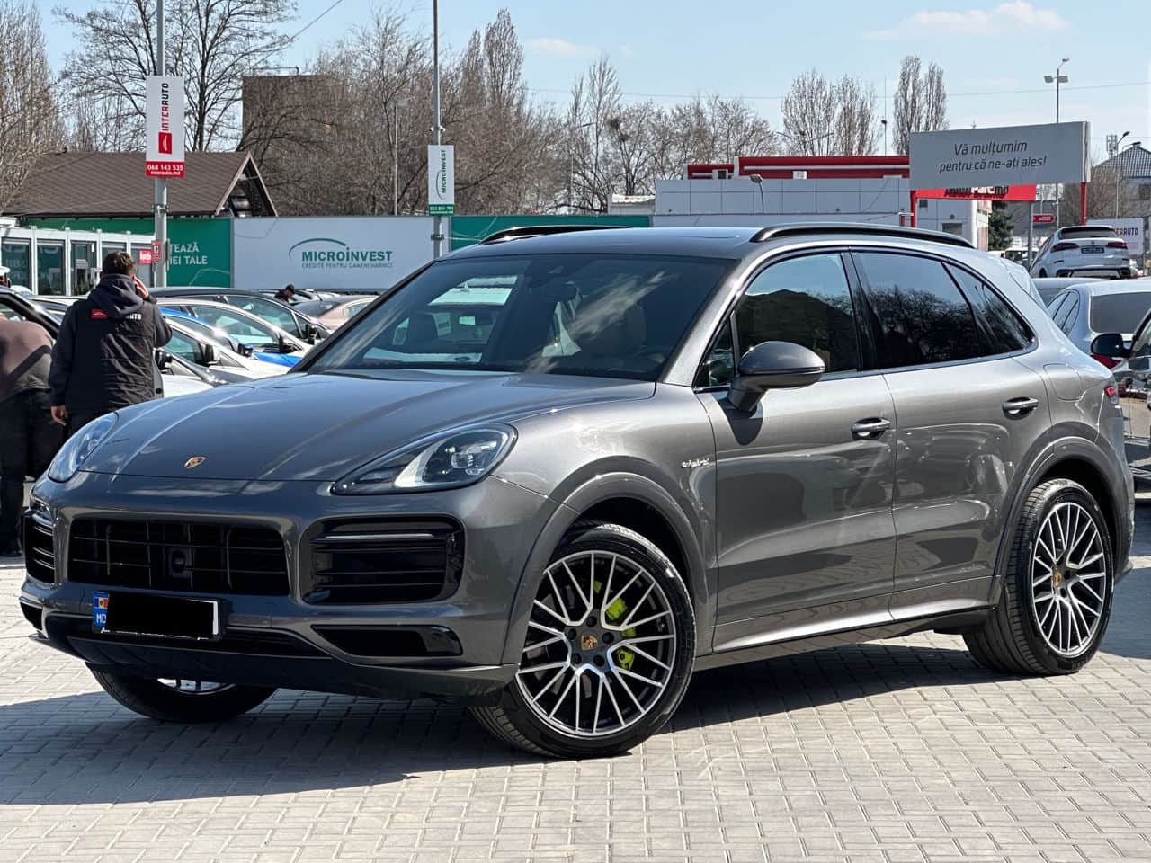 2020 Porsche Cayenne E-Hybrid