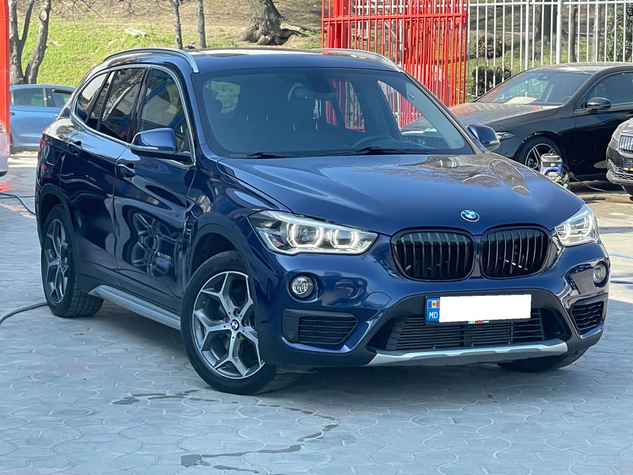 2016 BMW X1 2.8i