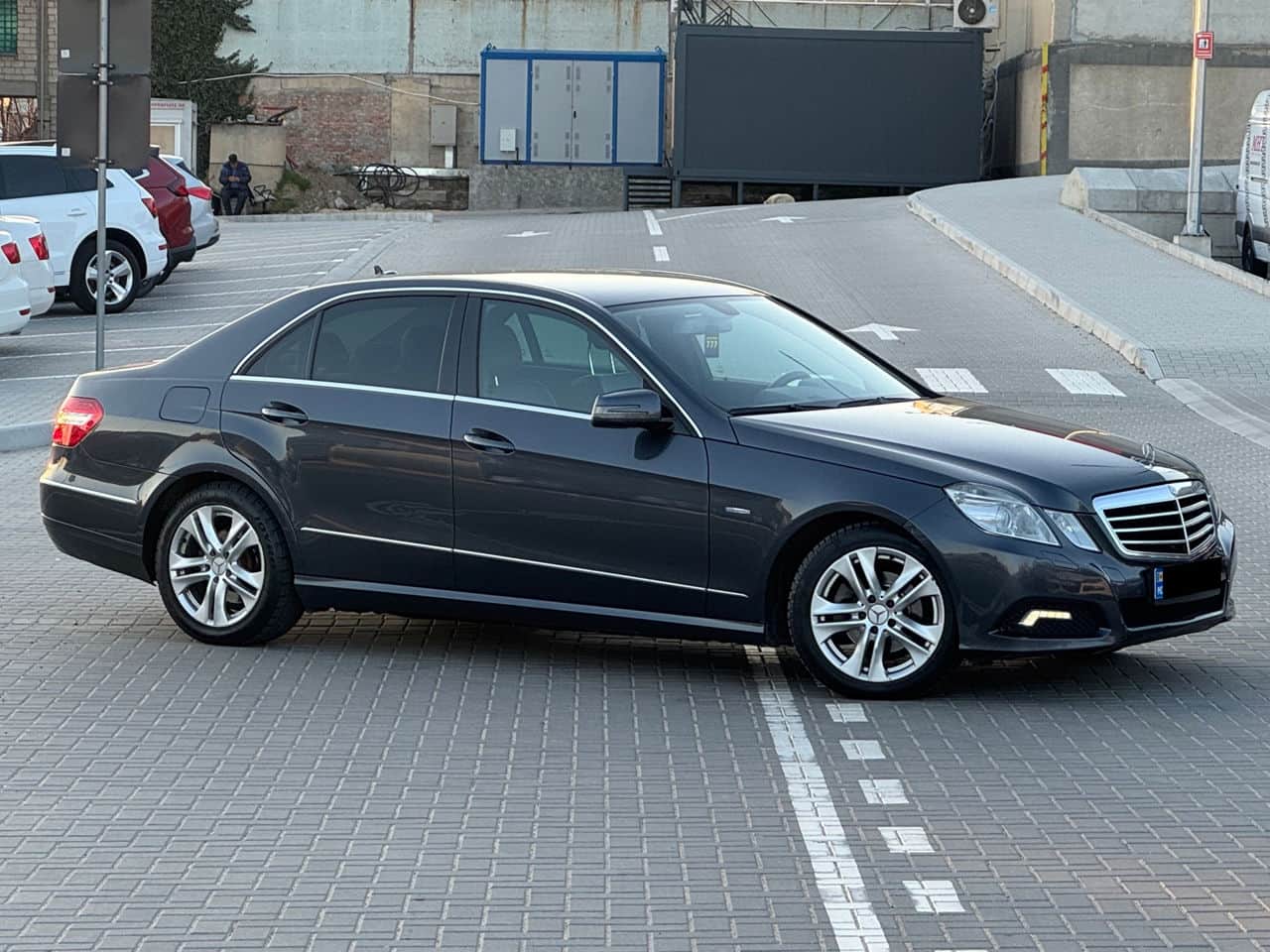 2010 Mercedes E 200