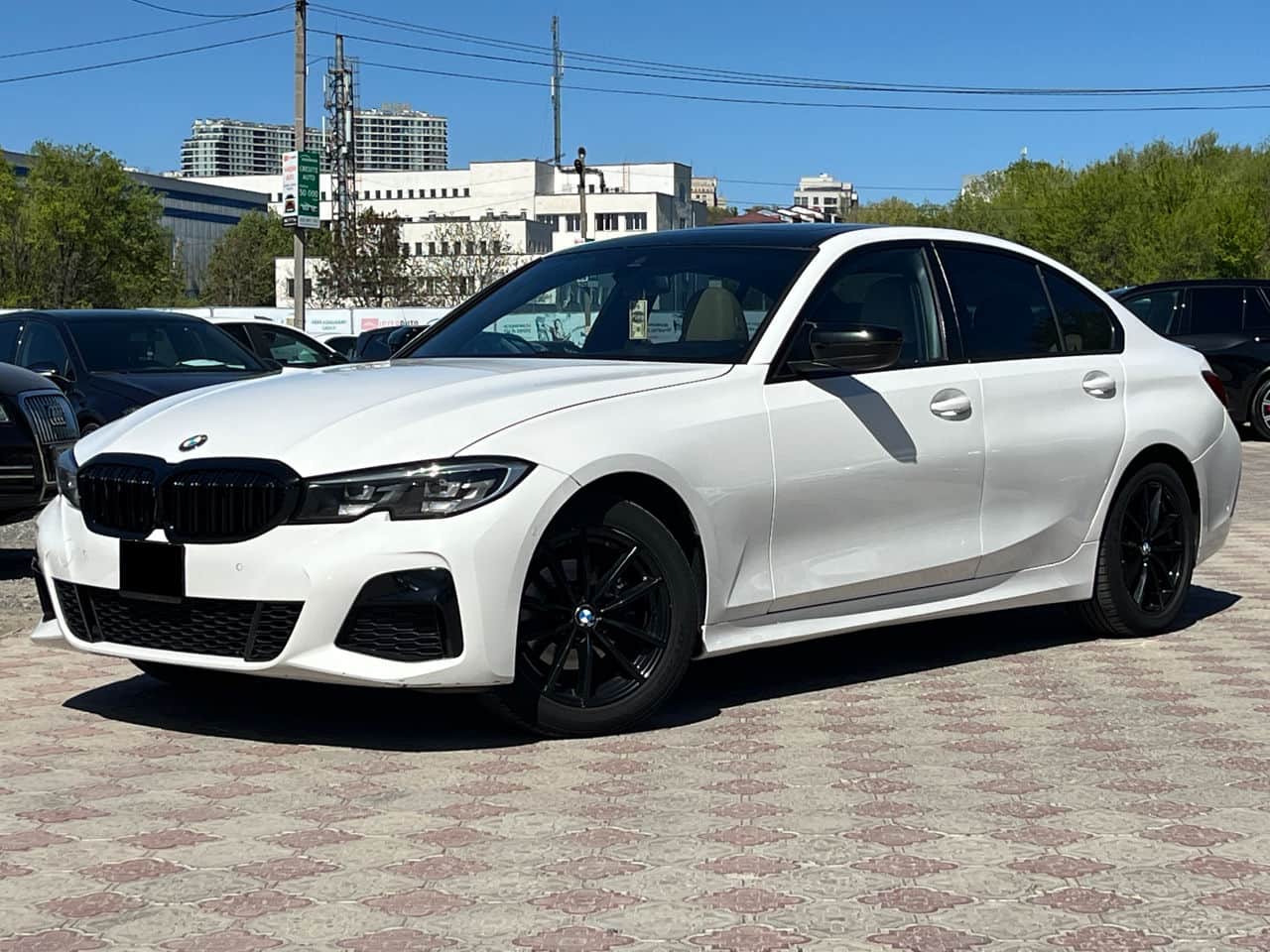 2021 BMW 318