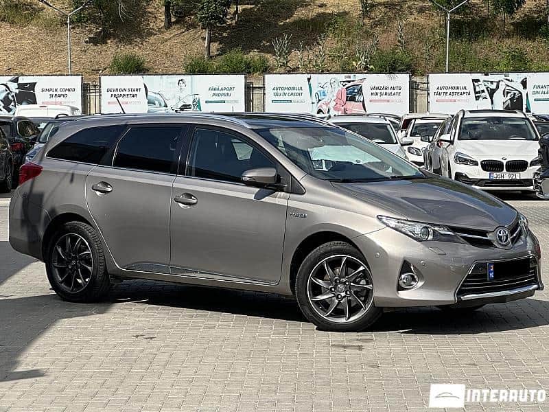 2013 Toyota Auris