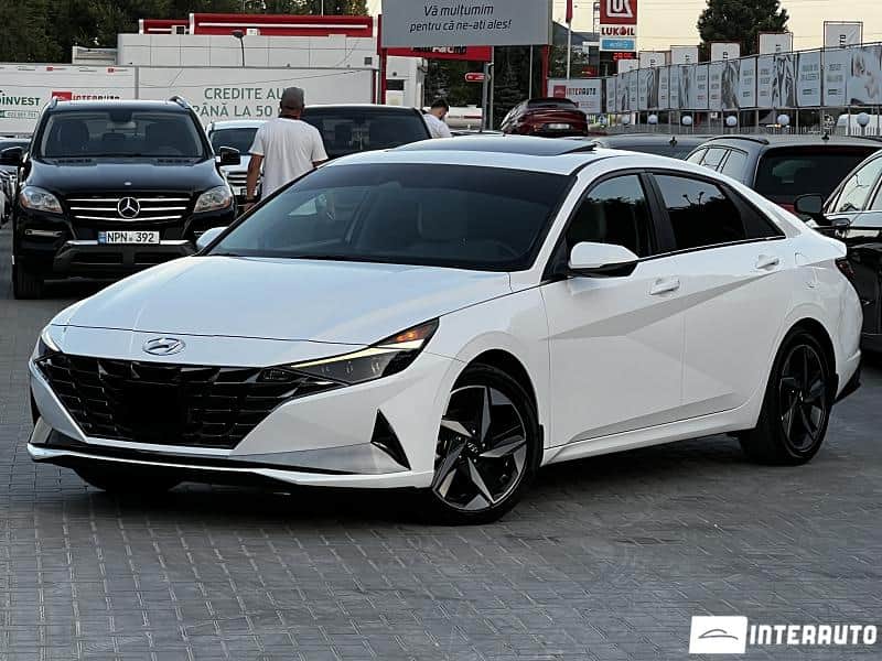 Hyundai Elantra 2022
