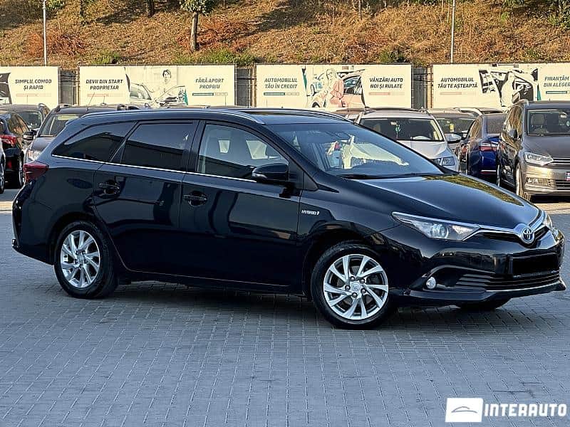 2016 Toyota Auris
