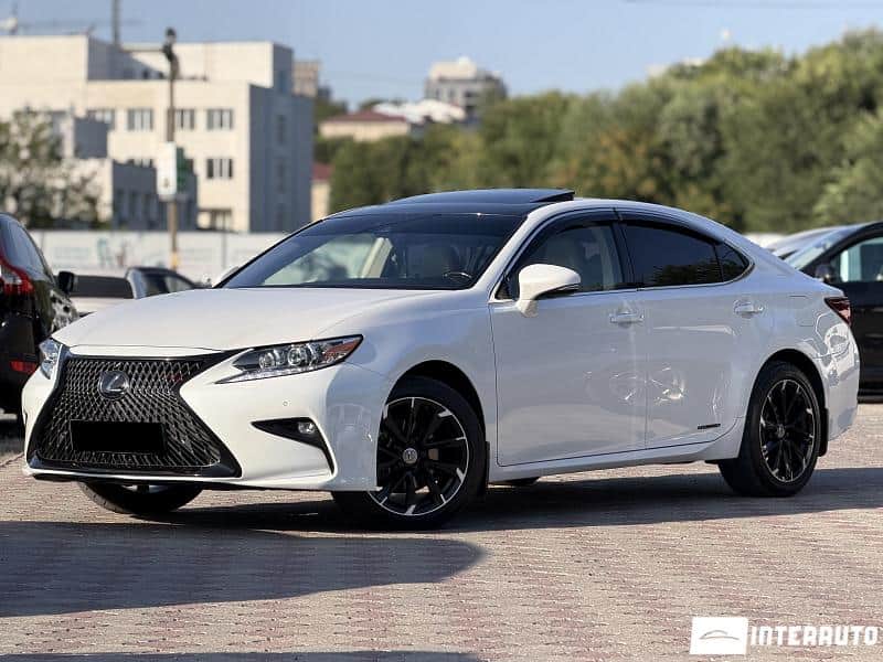 2017 Lexus ES 300h