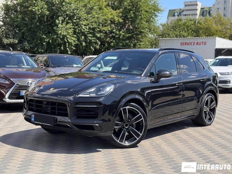 2023 Porsche Cayenne S Hybrid