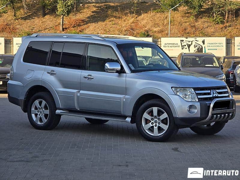 2007 Mitsubishi Pajero