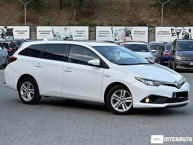 2016 Toyota Auris