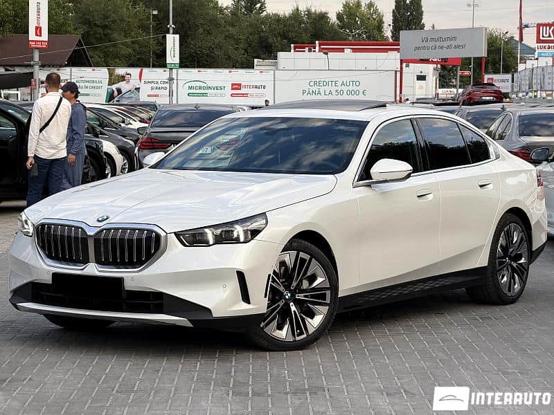 2024 BMW 530