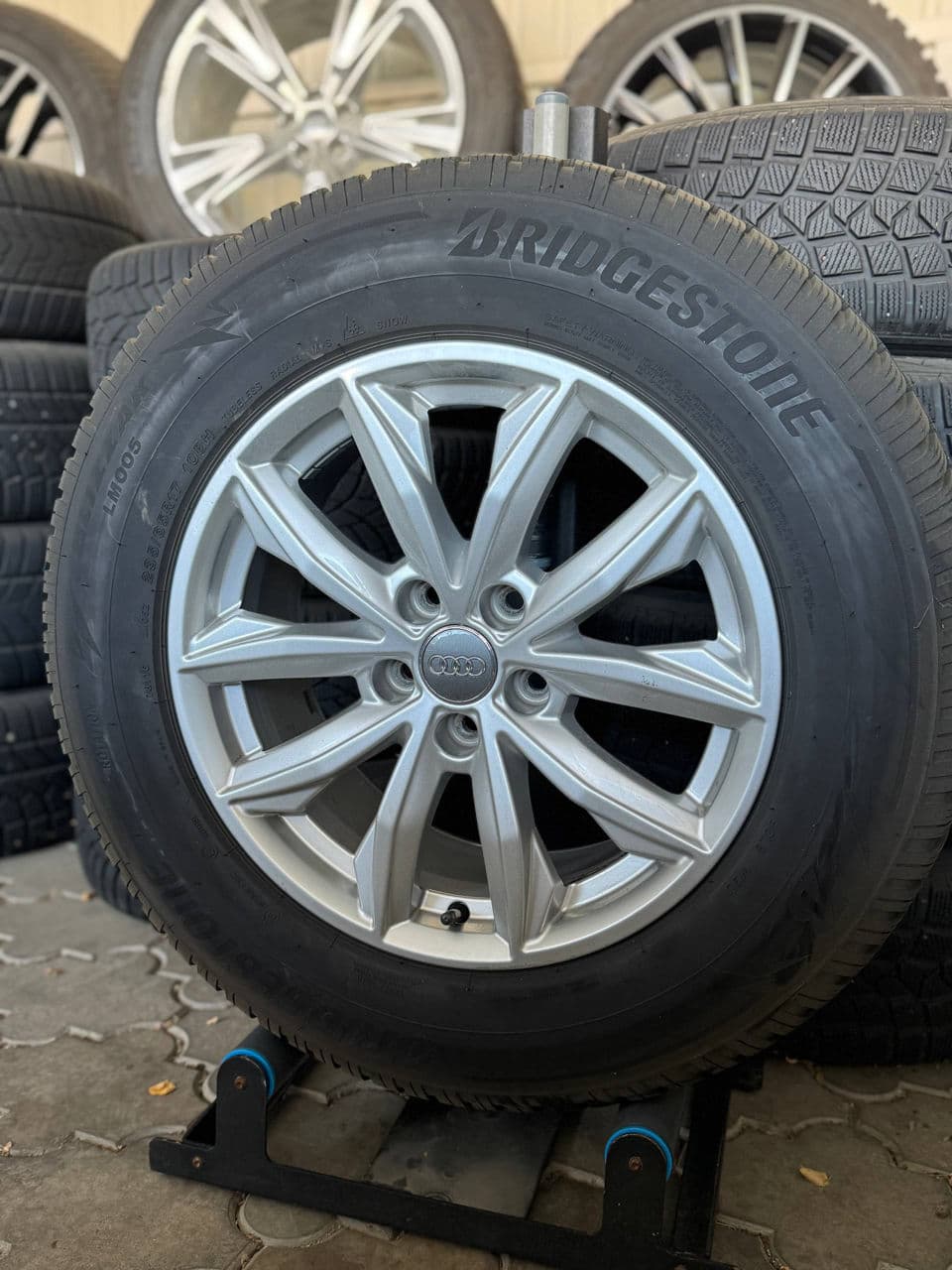 235/65 R17 Roti Audi Q5 Bridgestone | Комплект Диски/Шины Ауди Q5