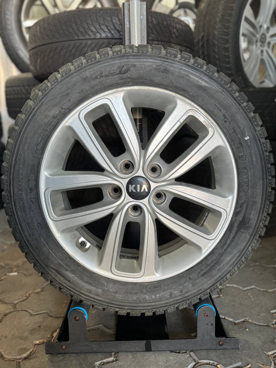 215/55 R17 Roti Kia Sportage RoadX | Комплект Диски/Шины Киа Спортейдж
