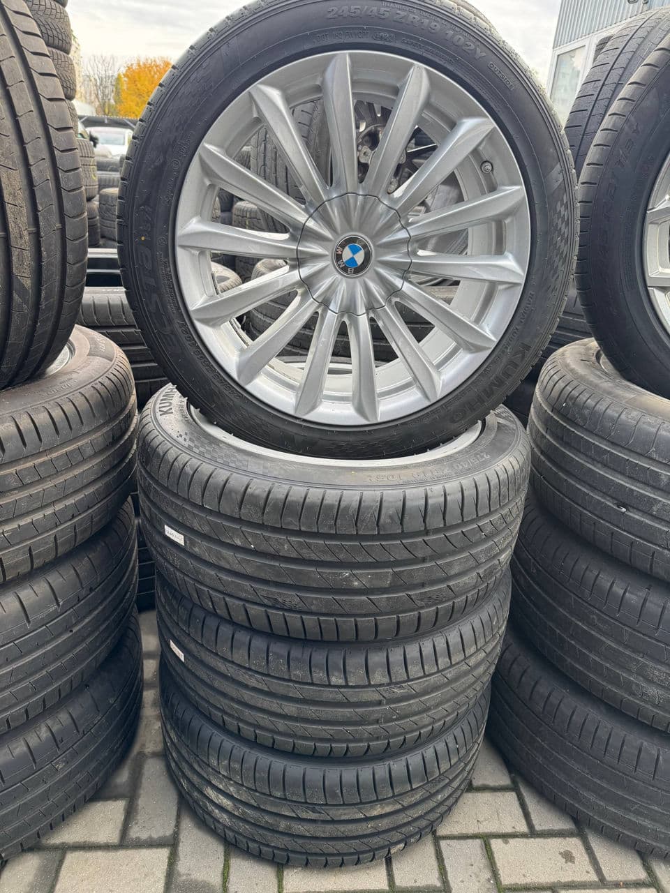 245/45 R19 Roti BMW Seria 7 ( G12 ) Kumho | Комплект Диски/Шины БМВ 7 серий ( Г12 )