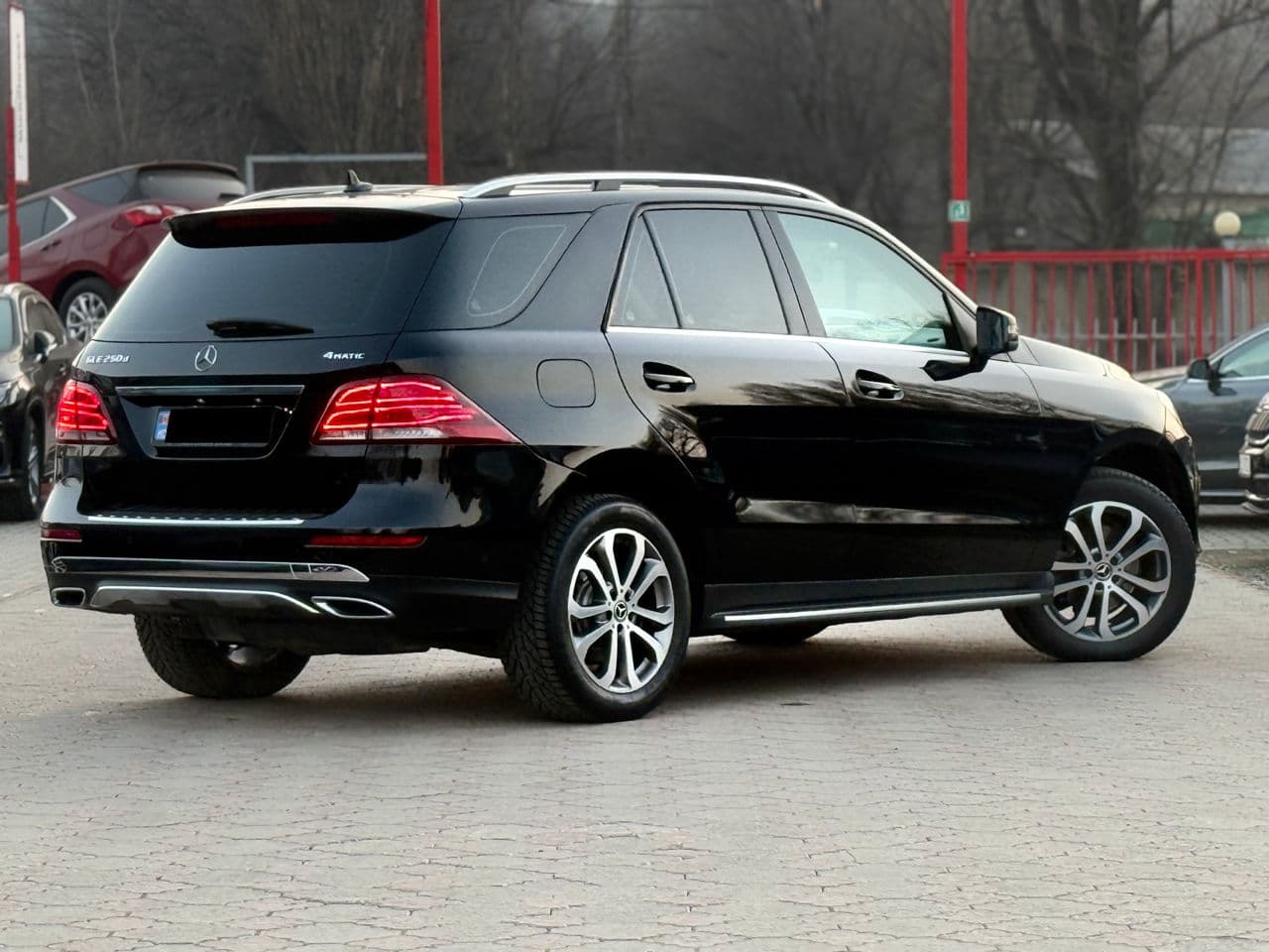 2017 Mercedes GLE 250 — Miniatură 3