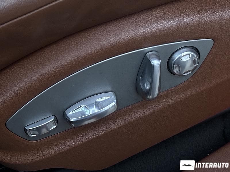 2015 Porsche Cayenne S — Miniatură 23