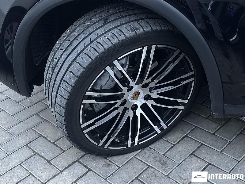 2015 Porsche Cayenne S — Miniatură 19