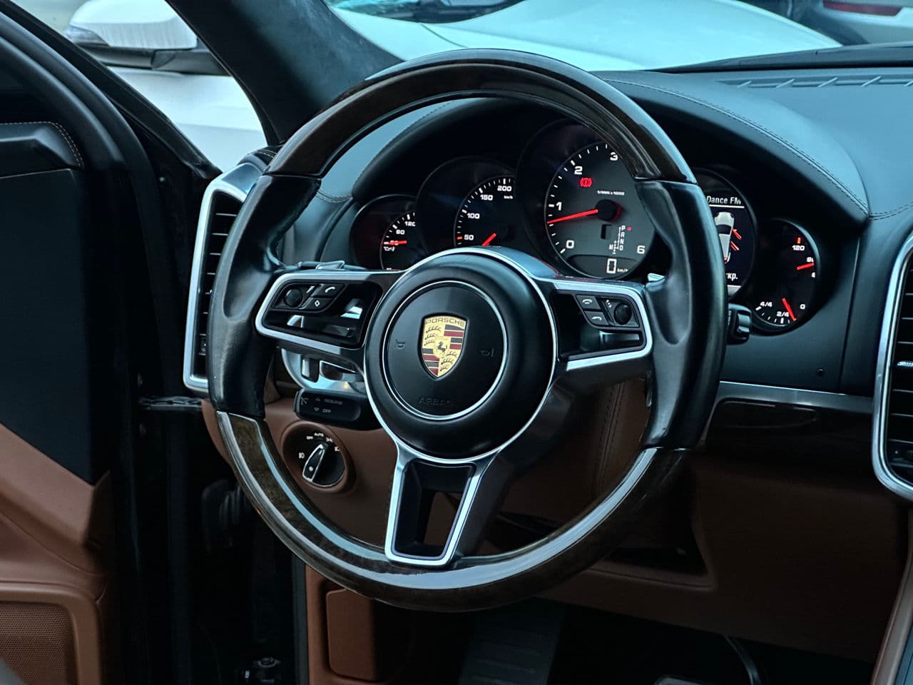 2015 Porsche Cayenne S — Miniatură 7