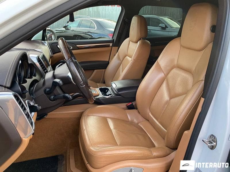 Porsche Cayenne 2012 — Миниатюра 6