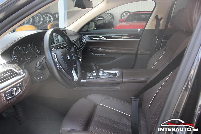 2017 BMW 740e — Miniatură 6