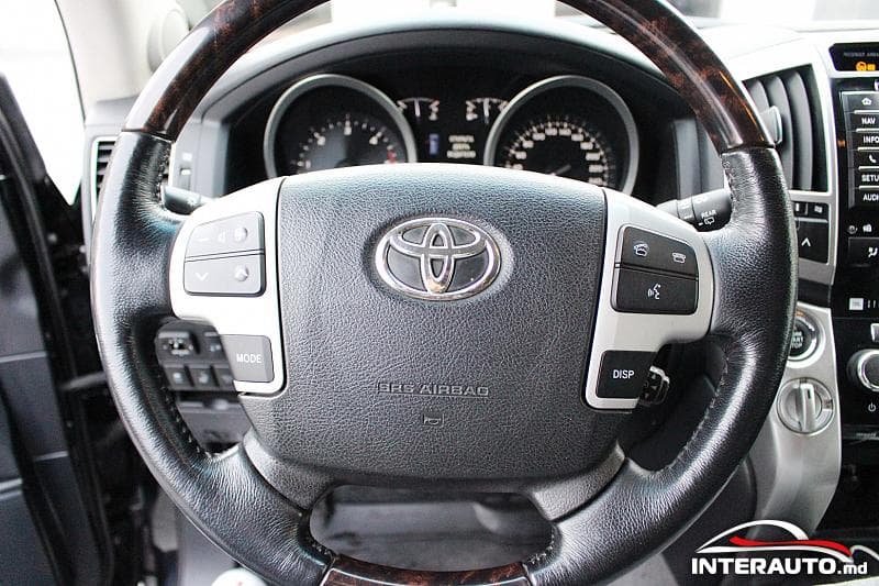 2012 Toyota Land Cruiser — Miniatură 6