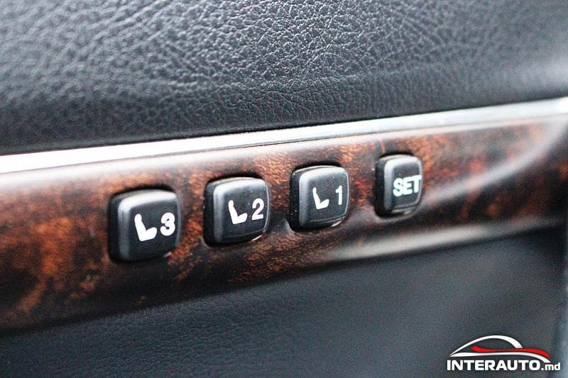 2012 Toyota Land Cruiser — Miniatură 11