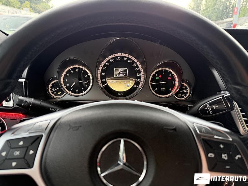 2012 Mercedes E 220 — Miniatură 10