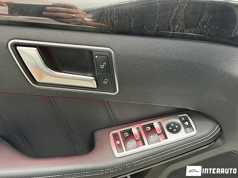 2012 Mercedes E 220 — Miniatură 15