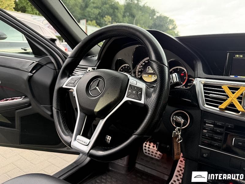 2012 Mercedes E 220 — Miniatură 11