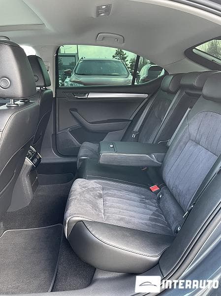 2017 Skoda Superb — Miniatură 9