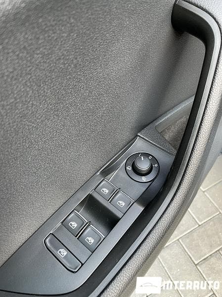 2017 Skoda Superb — Miniatură 20