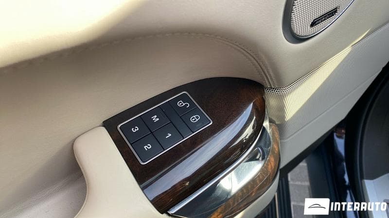 2015 Land Rover Range Rover Vogue — Miniatură 17