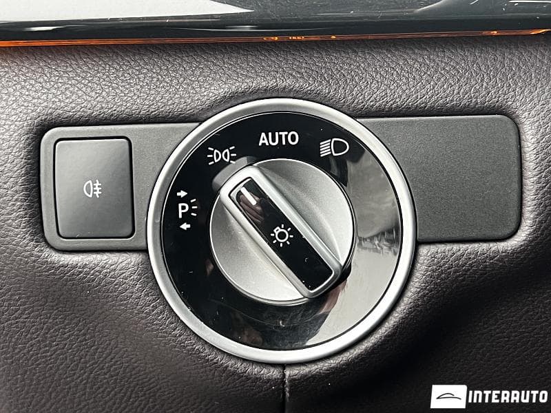 2012 Mercedes CLS 350 — Miniatură 16
