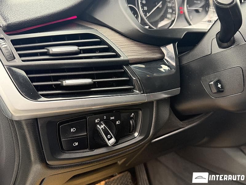 BMW X5 2.5D 2015 — Миниатюра 18