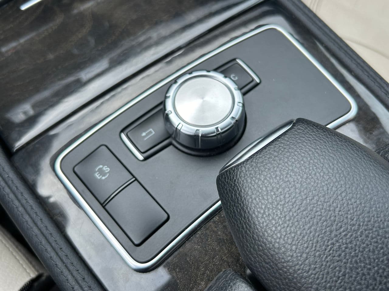 Mercedes CLS 350 2011 — Миниатюра 16