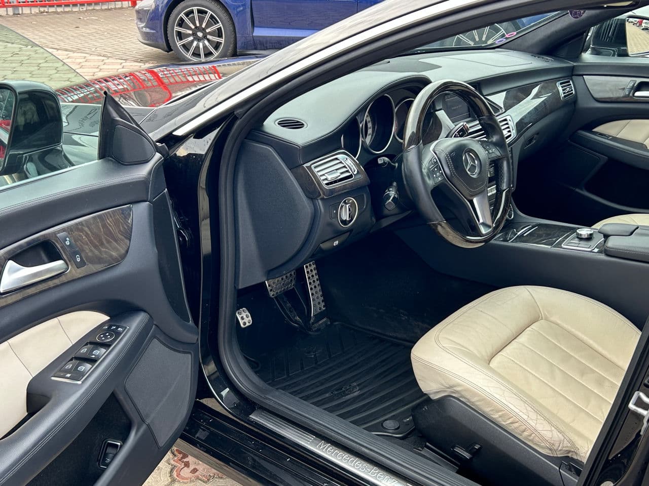 Mercedes CLS 350 2011 — Миниатюра 5