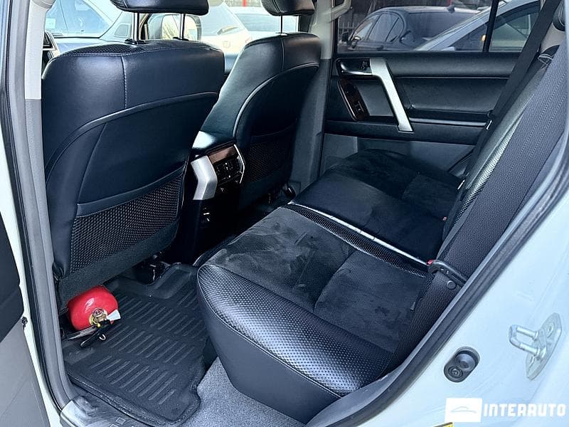 2013 Toyota Land Cruiser Prado — Miniatură 18