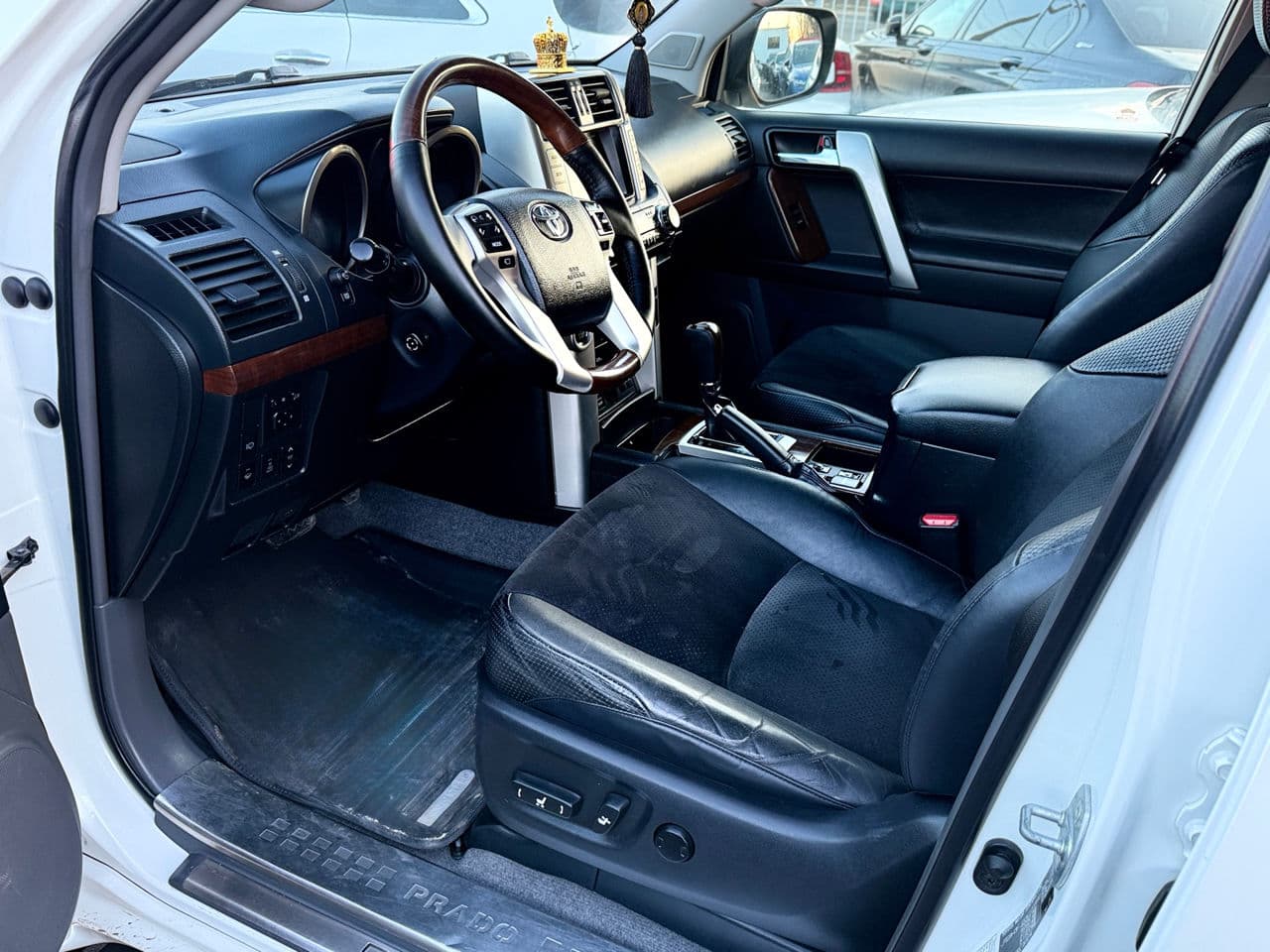 2013 Toyota Land Cruiser Prado — Miniatură 5