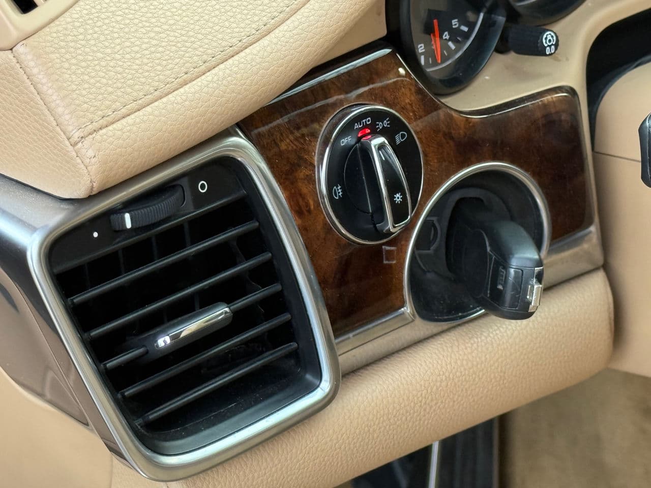 2014 Porsche Panamera — Miniatură 7