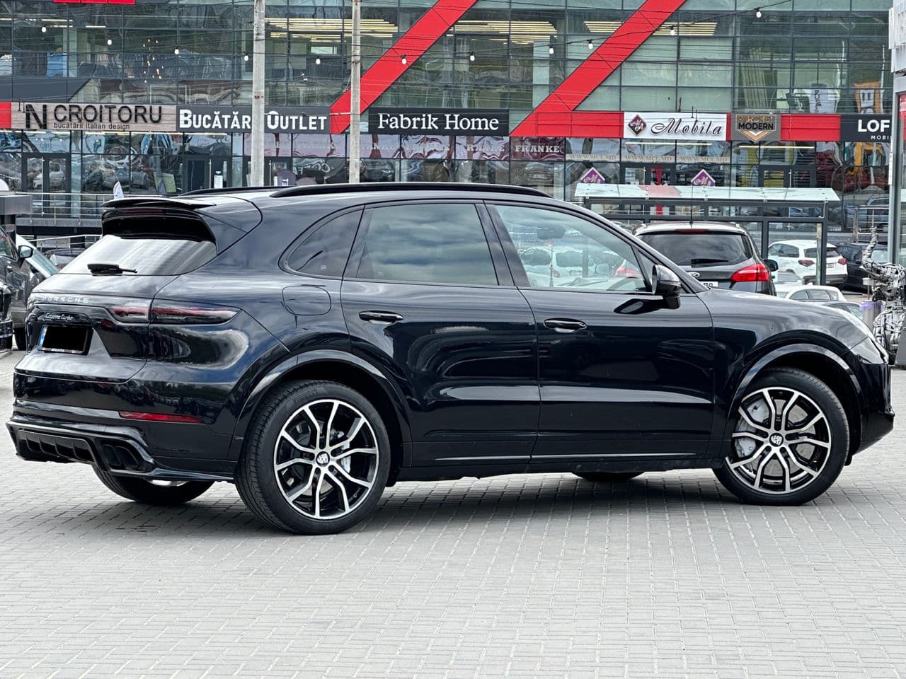 2019 Porsche Cayenne Turbo — Miniatură 3