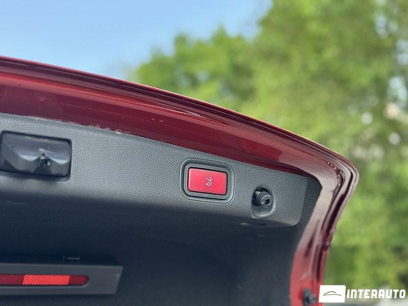 2017 Mercedes E 220 — Miniatură 6