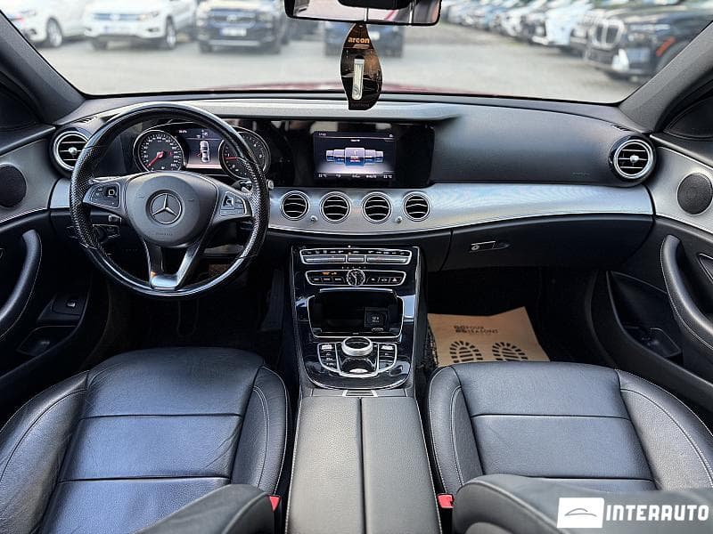 2017 Mercedes E 220 — Miniatură 16
