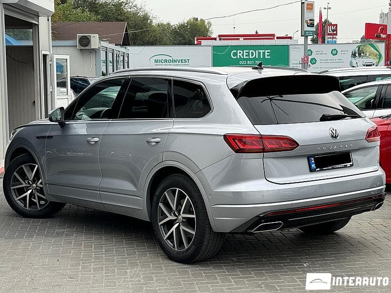 2018 Volkswagen Touareg — Miniatură 3