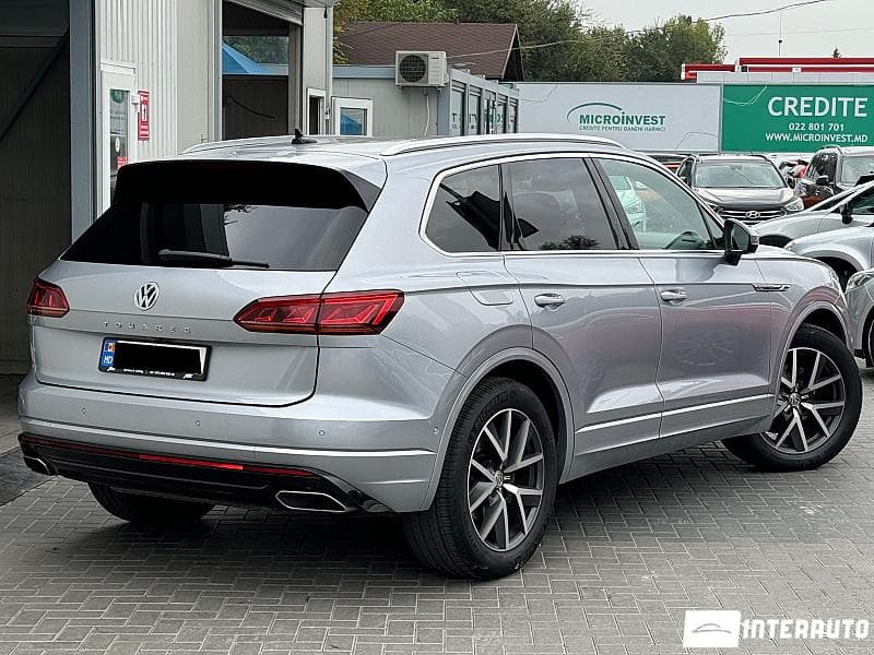 2018 Volkswagen Touareg — Miniatură 2