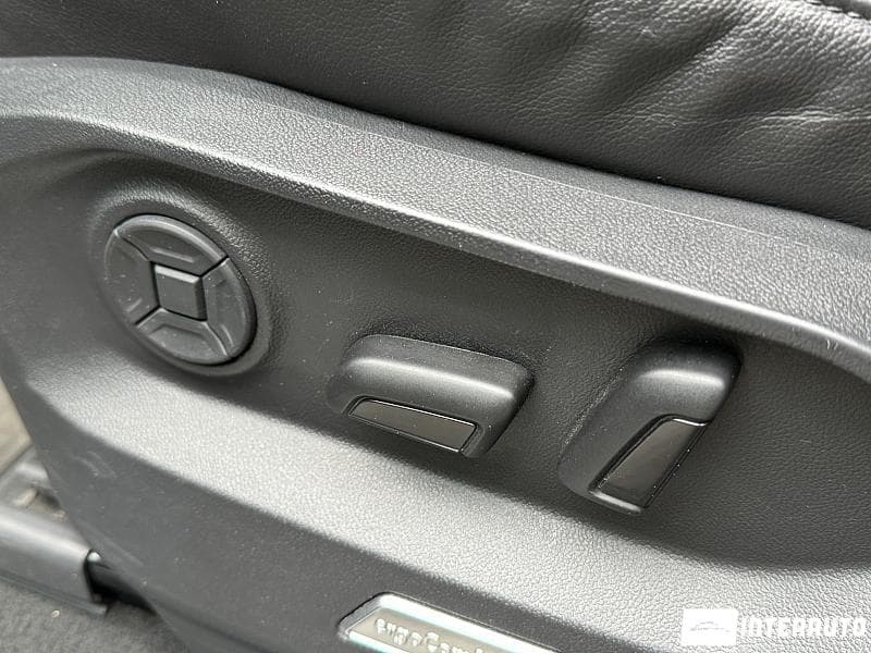 2018 Volkswagen Touareg — Miniatură 19