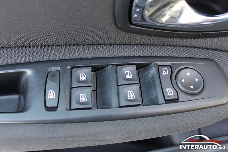 Renault Grand Scenic 2013 — Миниатюра 6