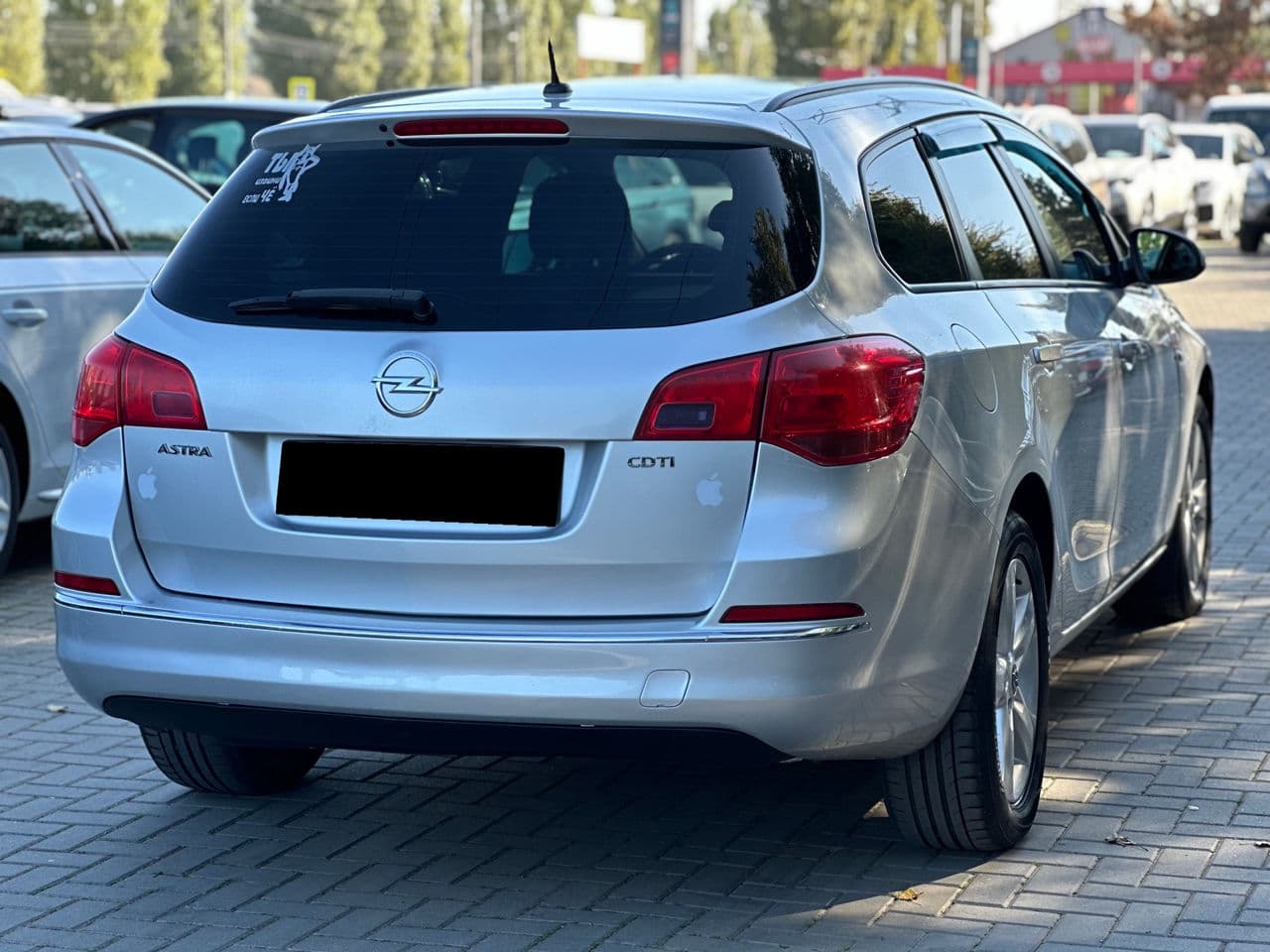 2013 Opel Astra — Miniatură 4
