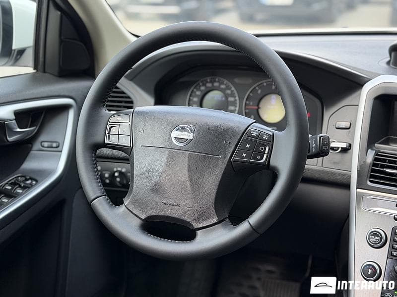 Volvo XC 60 2009 — Миниатюра 10