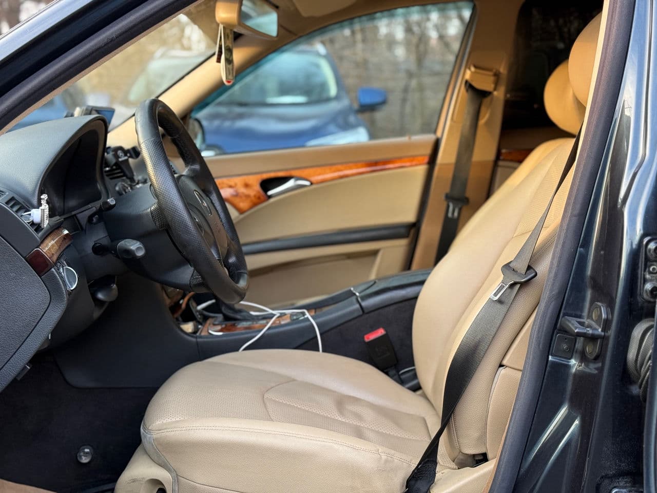 2002 Mercedes E 240 — Miniatură 8