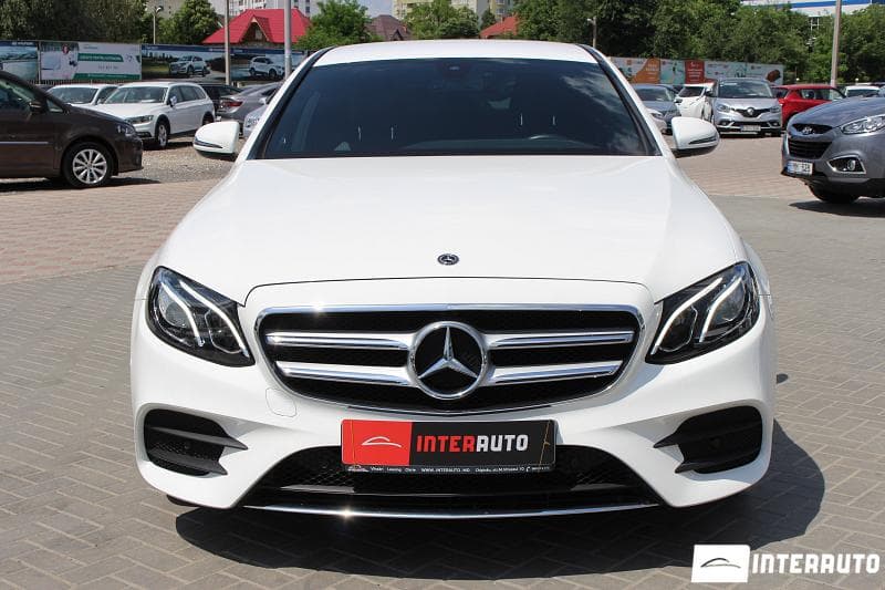 2019 Mercedes E 200 — Miniatură 2