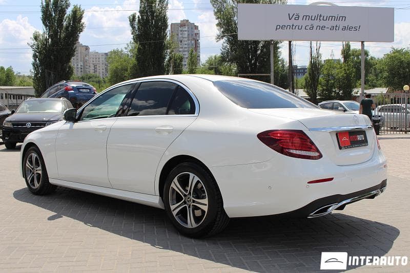 2019 Mercedes E 200 — Miniatură 6