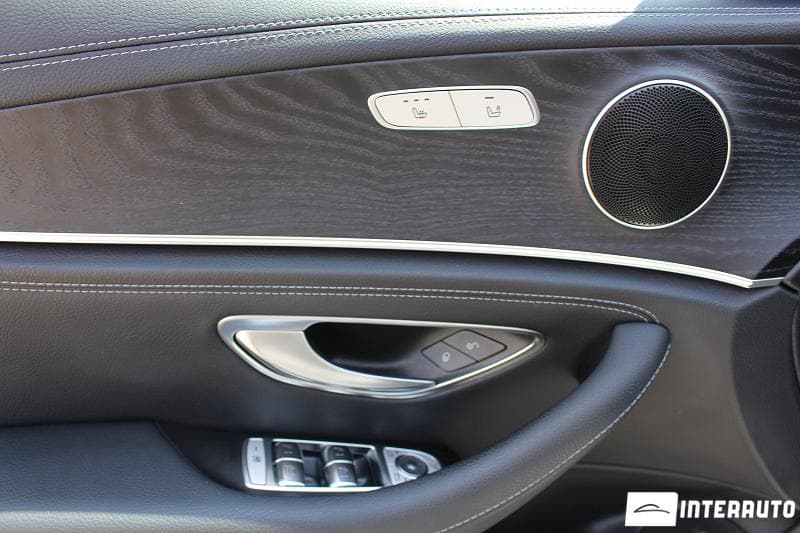 2019 Mercedes E 200 — Miniatură 12