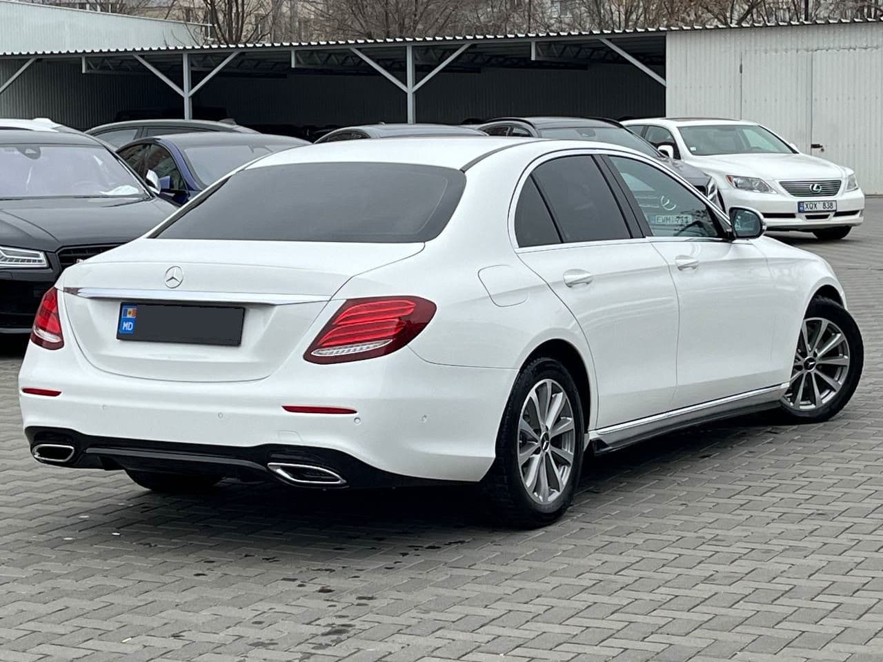 2019 Mercedes E 200 — Miniatură 4
